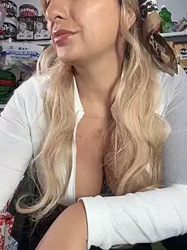 sammyqueenx21 on StripChat