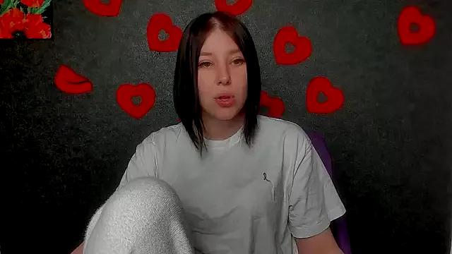 Freechat Sannyflover on StripChat