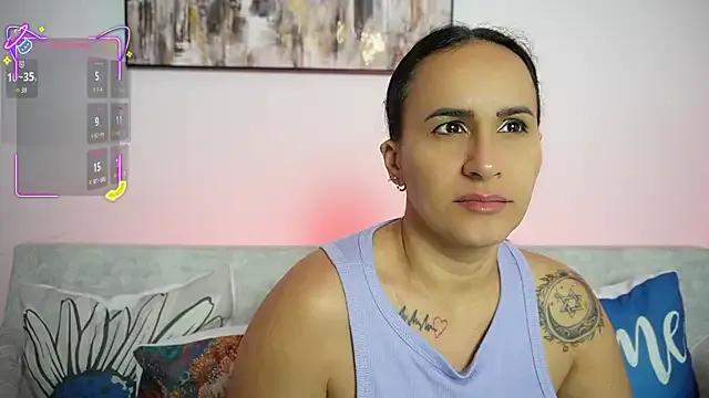 Freechat Sara_Charmy on StripChat