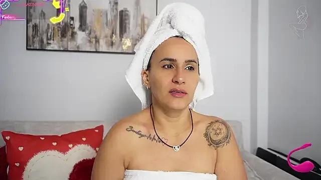 Freechat Sara_Charmy on StripChat