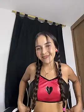 Scarlett05 on StripChat