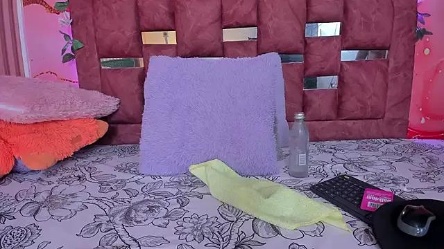 scarlett__evans_ on StripChat