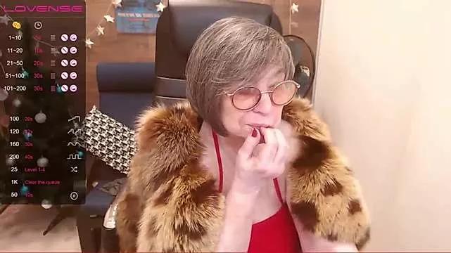 Sharon_Amore on StripChat