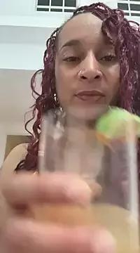 Freechat Shuggabutt on StripChat