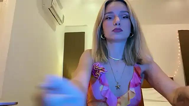 Freechat SirenaBelle on StripChat