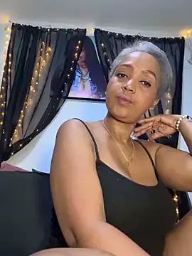 skarlleth_11 on StripChat