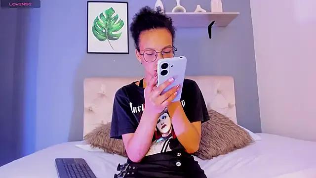 Freechat sophie_rojas on StripChat