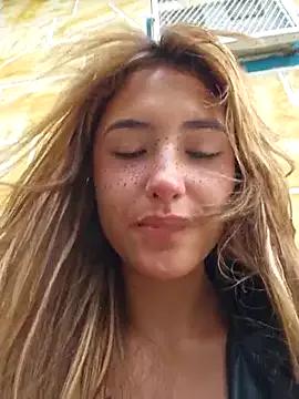 sorpresa_x on StripChat