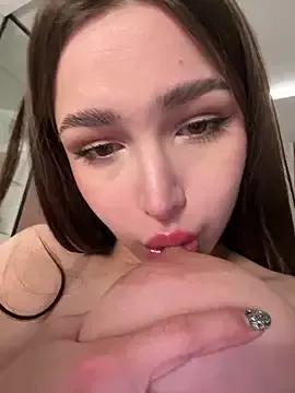 Group stefannichka on StripChat