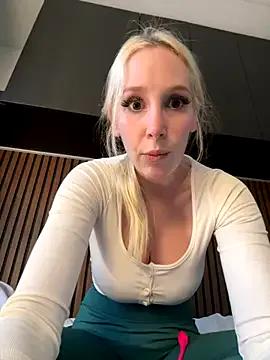 Freechat StellaCinderella on StripChat