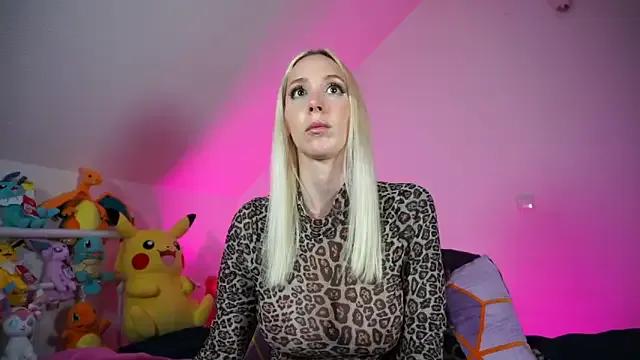 Freechat StellaCinderella on StripChat