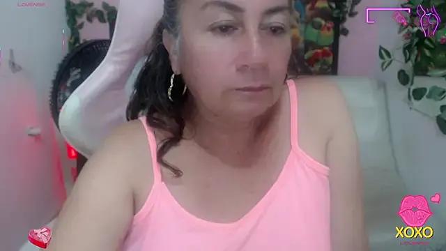 stepmother_105 on StripChat