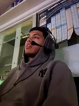 Freechat StrokingDaddy4 on StripChat