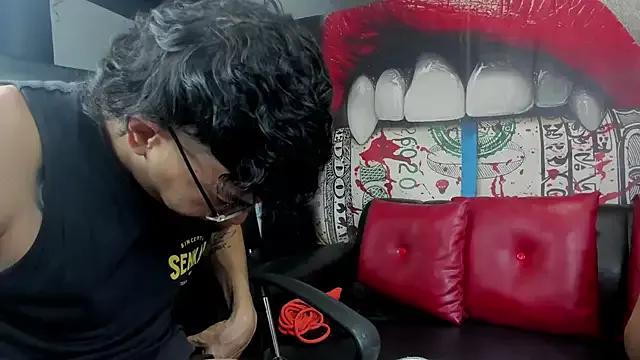 Strongernastyx on StripChat