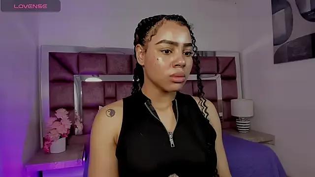 tamararose1 on StripChat