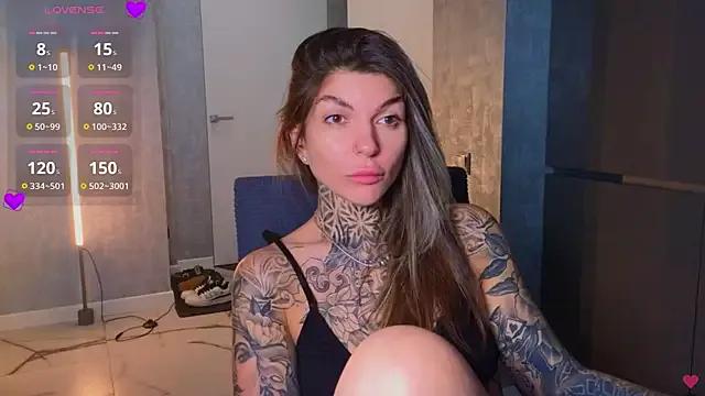 Freechat tattooedBabyy on StripChat