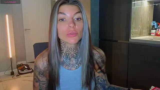 Freechat tattooedBabyy on StripChat
