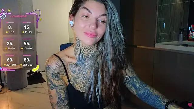 Freechat tattooedBabyy on StripChat