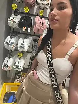 the_queen_of_street on StripChat