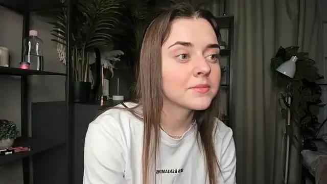 ThelmaJusto — Take off shorts and slap ass^^