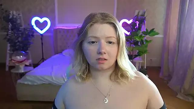 Tinker_Belll on StripChat