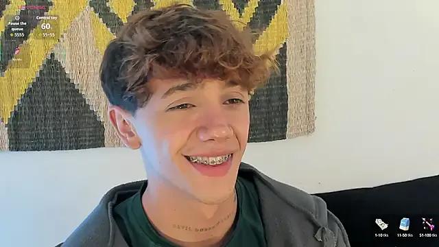 Tomy_Rox on StripChat