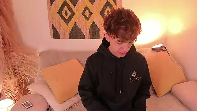 Tomy_Rox on StripChat