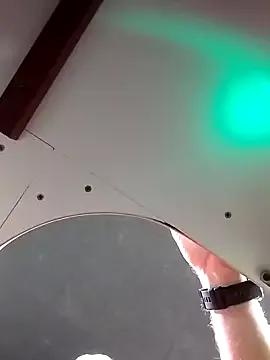 Freechat trainwithme on StripChat