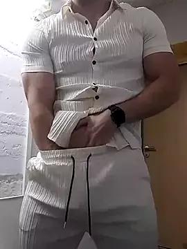 Freechat trainwithme on StripChat