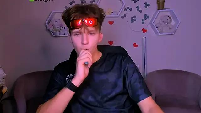 Freechat travis_wolf_ on StripChat