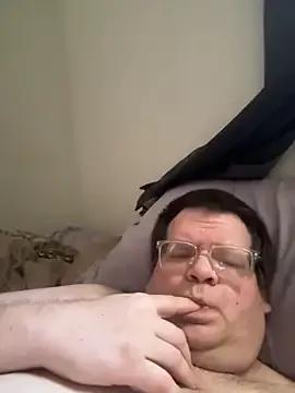 Freechat treatbobnicer on StripChat