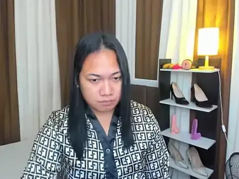 Freechat TsUncutKaren on StripChat