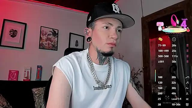 tyler_jones_ on StripChat