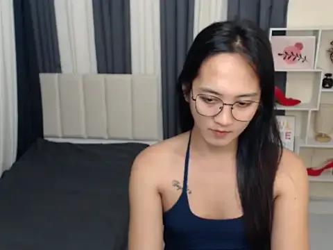 Freechat URHottestAngel on StripChat