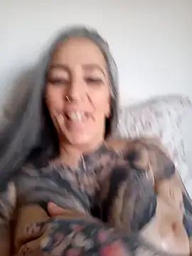 vamporasuccubus19777 on StripChat