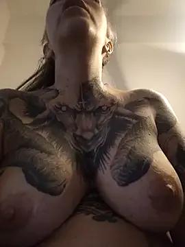 vamporasuccubus19777 on StripChat