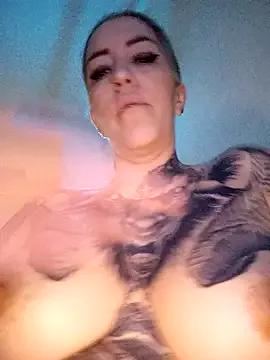 vamporasuccubus19777 on StripChat