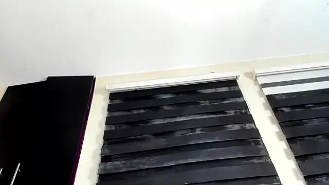 vanesadimaria on StripChat