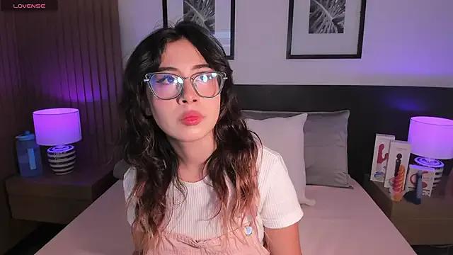 vi_anaya on StripChat