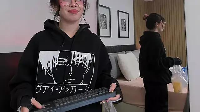 vi_anaya on StripChat