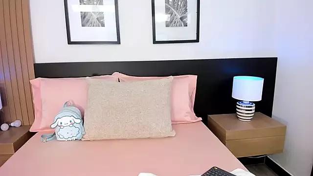 vi_anaya on StripChat