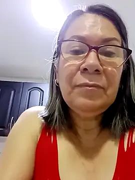 victoria_wayne — remover bragas