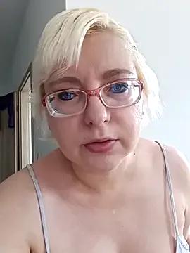 VikaKing on StripChat