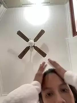 Freechat violeta_18x on StripChat