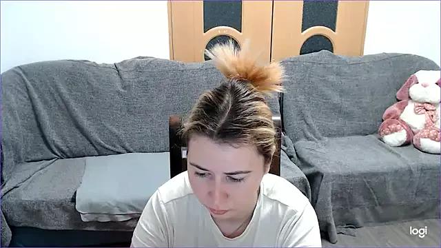 VioletaFlower7 on StripChat