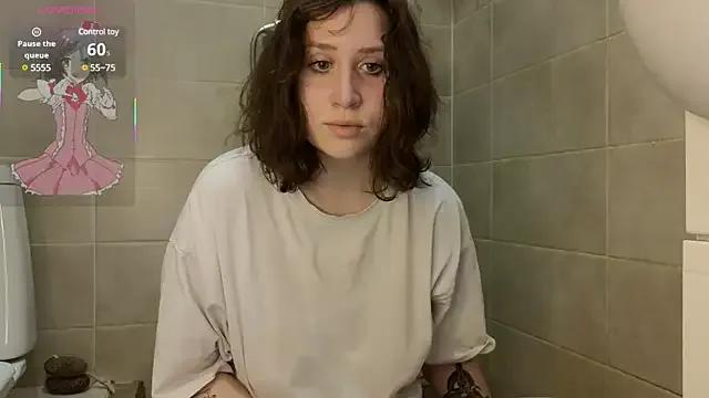 whatamarrie on StripChat