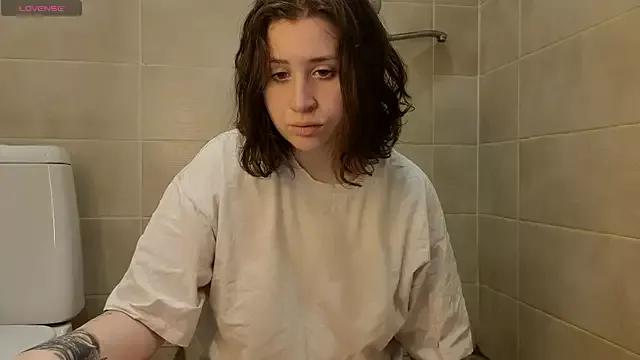 whatamarrie on StripChat