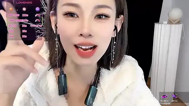 xiaoyue8888 on StripChat