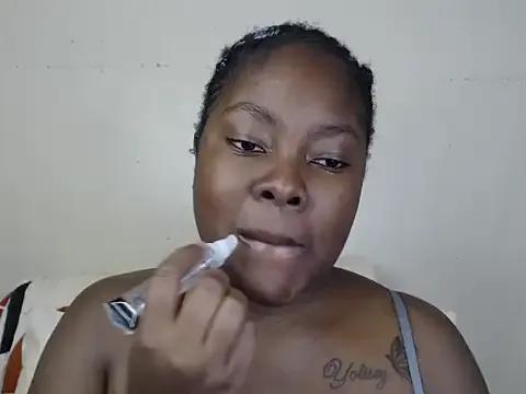 Freechat Yolaqueen04 on StripChat