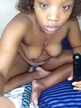 Young_Slut21 on StripChat